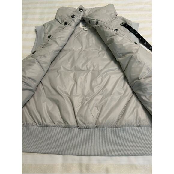 EUC*-Offline by Aerie Glacier Gray Lined Puffer Vest w/ Pockets-Medium - Picture 6 of 12